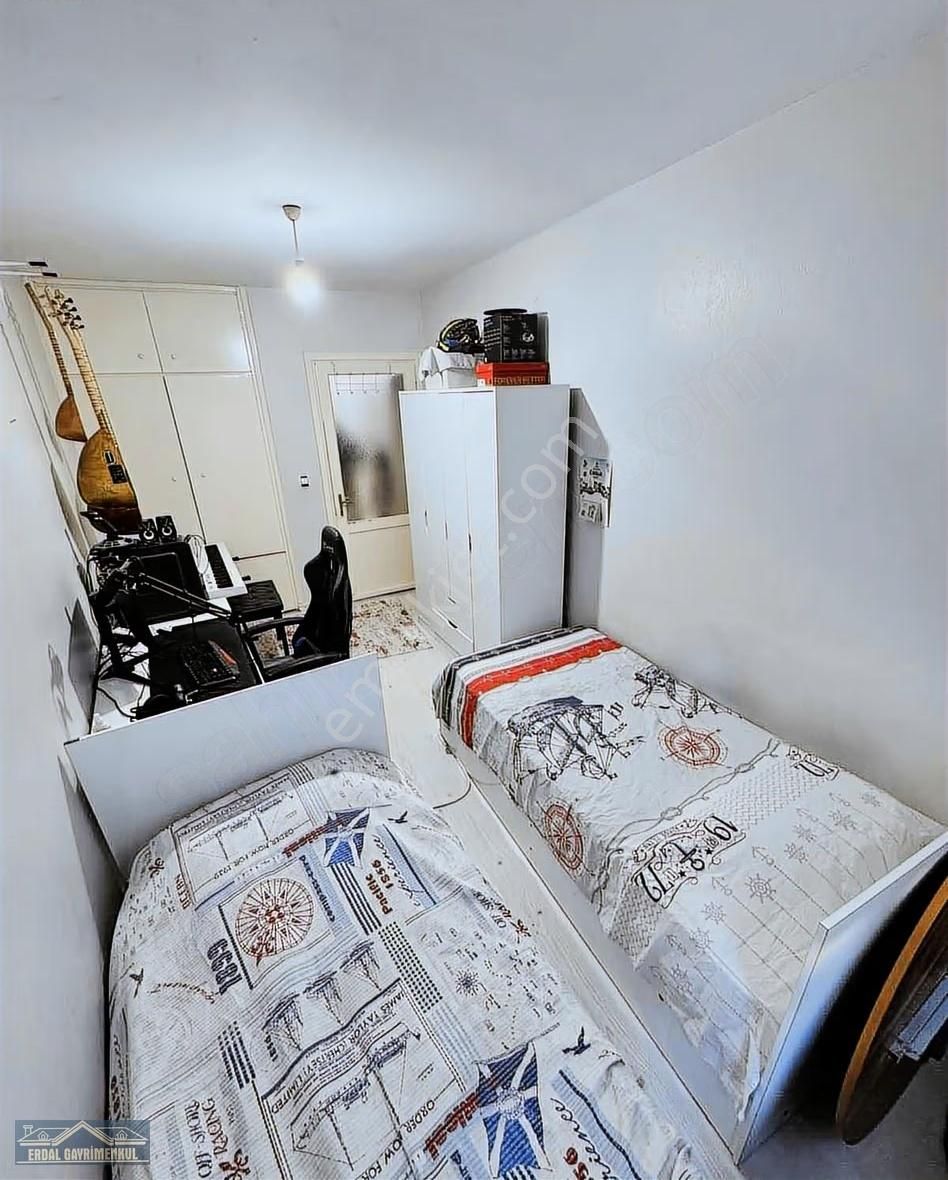 Saltak Caddesinde Arakat Fırsat 3+1 Daire - Görsel 5