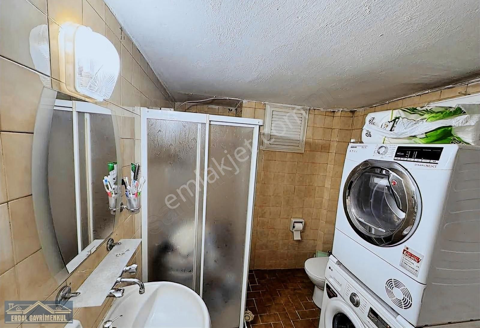 Saltak Caddesinde Arakat Fırsat 3+1 Daire - Görsel 8