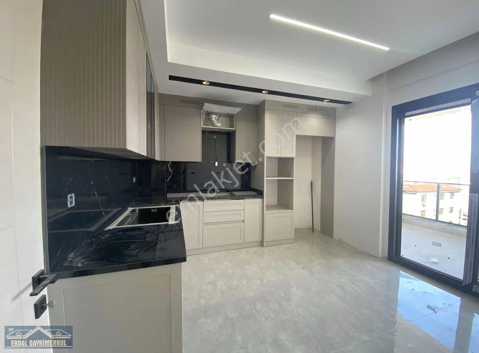 Ultra Lüks Ebeveyn Banyolu Satılık 3+1 Fırsat Daire!! - Görsel 7