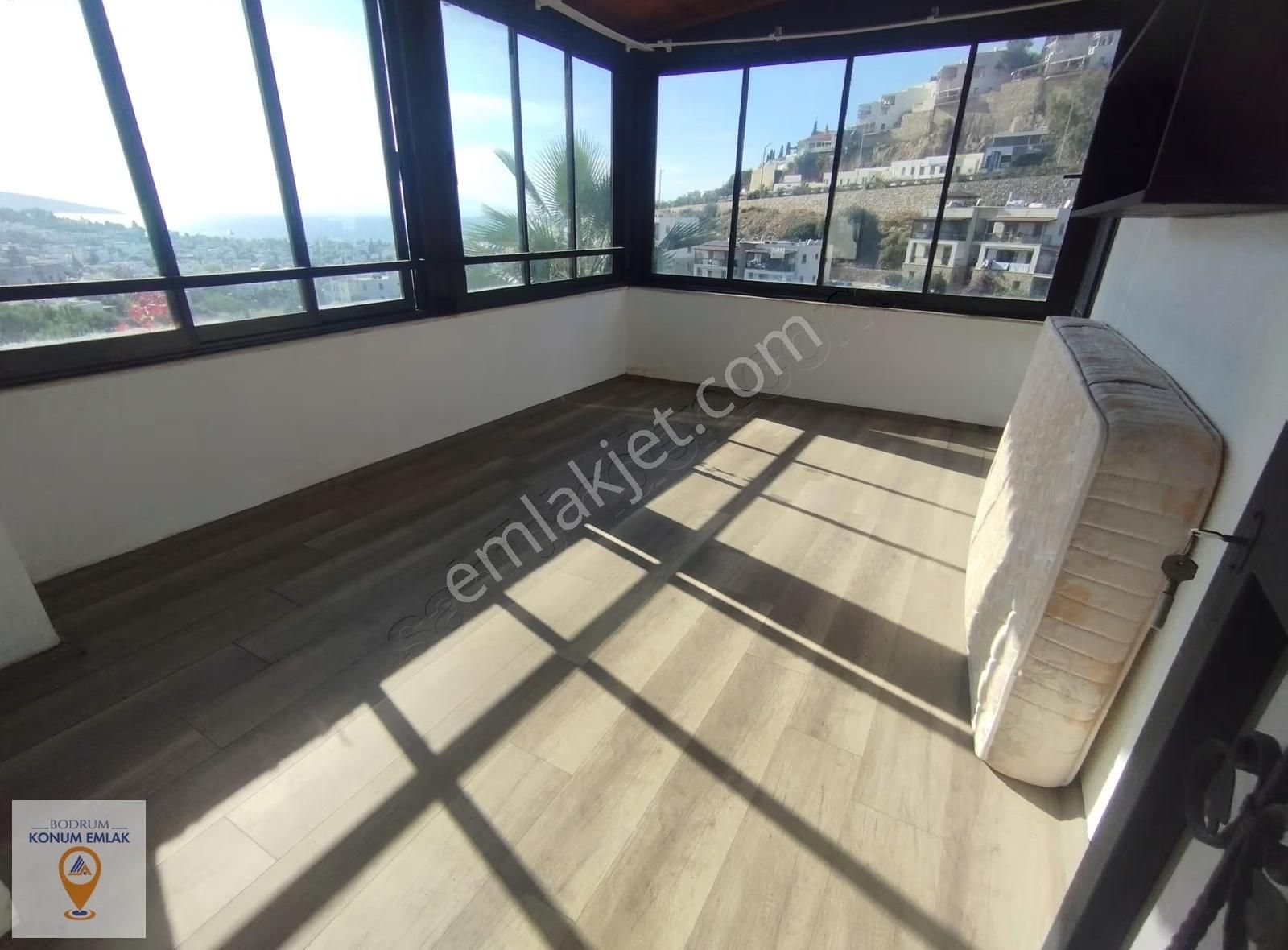 Bodrum Merkez'de 3+1 Deniz Manzaralı Müstakil Villa - Görsel 2