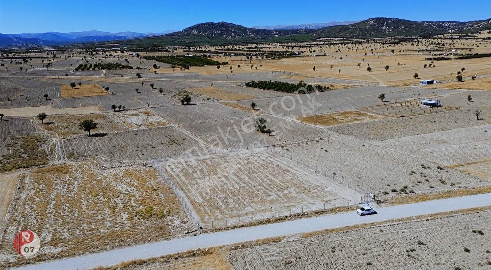 Antalya Korkuteli Akyar Mahallesinde Satılık 2.320m2 Tarla - Görsel 2
