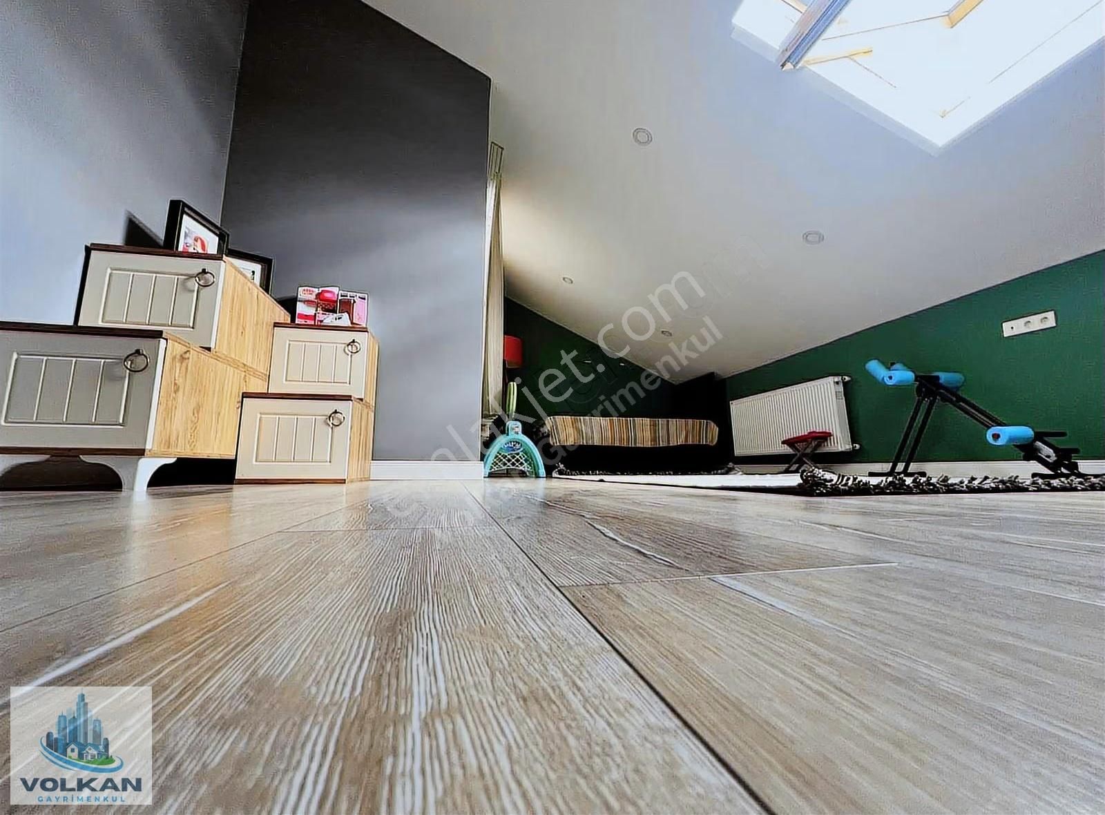 S.çiftligi Mah Tramvay Dibi Tripleks 3 Katlı 4+2 300m2 Lüks Dair - Görsel 10