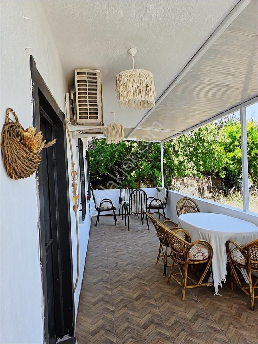 Fırsat! Yenilenmiş Havuzlu, Müstakil Girişli, 20 M2 Verandalı - Görsel 19