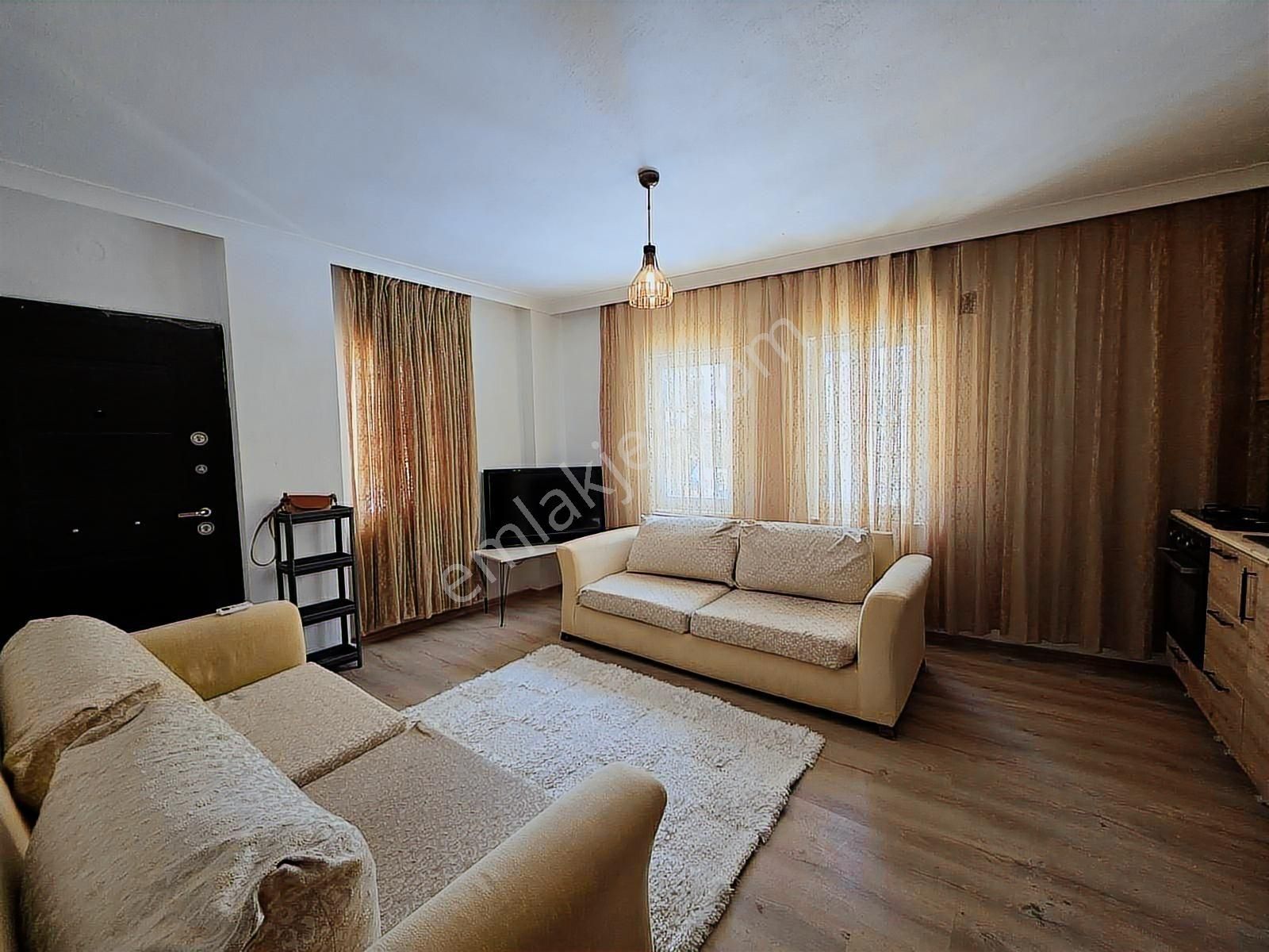 Fırsat! Yenilenmiş Havuzlu, Müstakil Girişli, 20 M2 Verandalı - Görsel 18