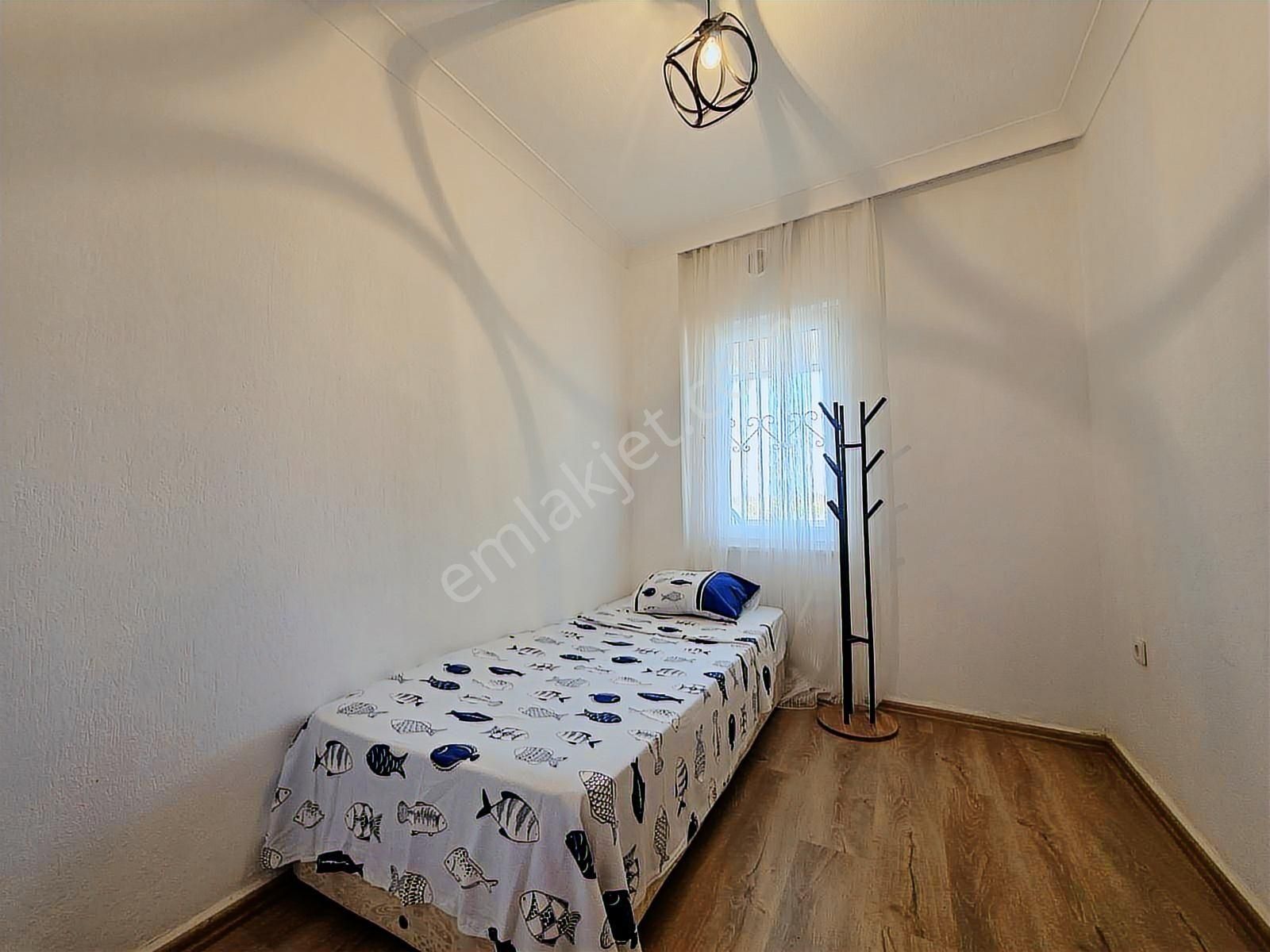 Fırsat! Yenilenmiş Havuzlu, Müstakil Girişli, 20 M2 Verandalı - Görsel 12