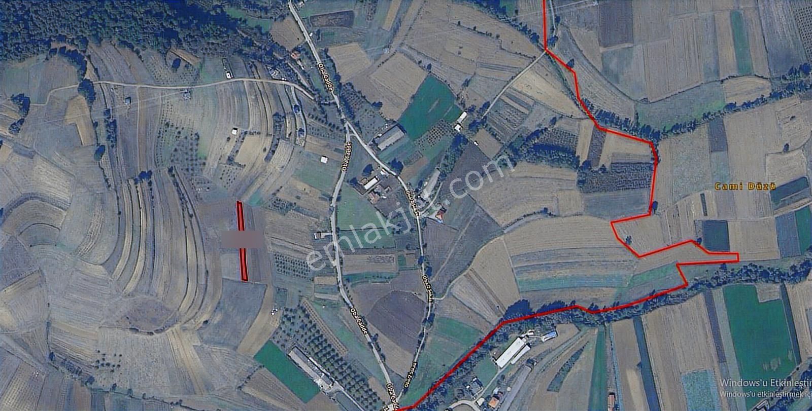 Adapazarı Salmanlı Satılık Tarla Yola Evlere Yakın