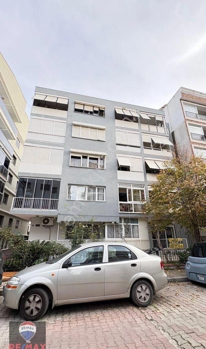 Bostanlı ‘da Merkezi Konumda Bakımlı 2+1 Kiralık Daire - Görsel 3