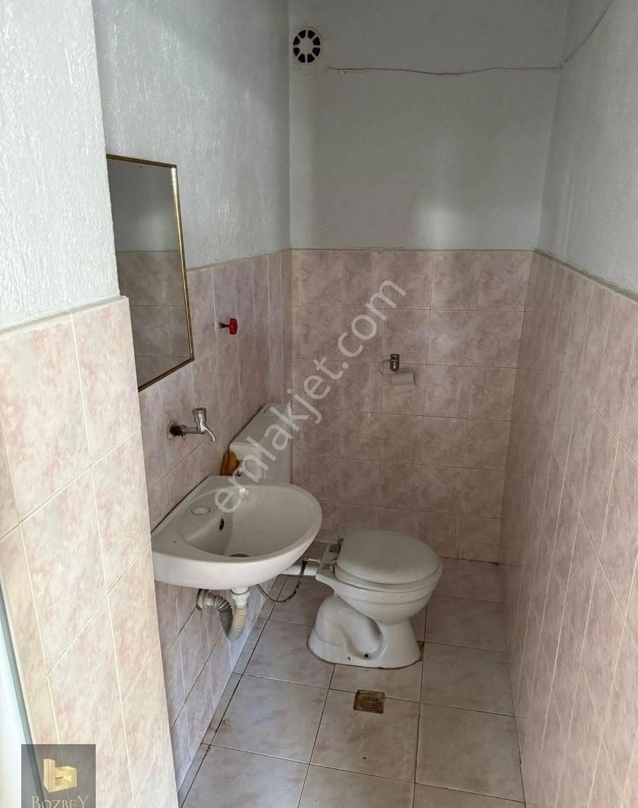 Buca Fırat Mah. Cadde Üzeri Köşe Başı Kiralık Dükkan - Görsel 3