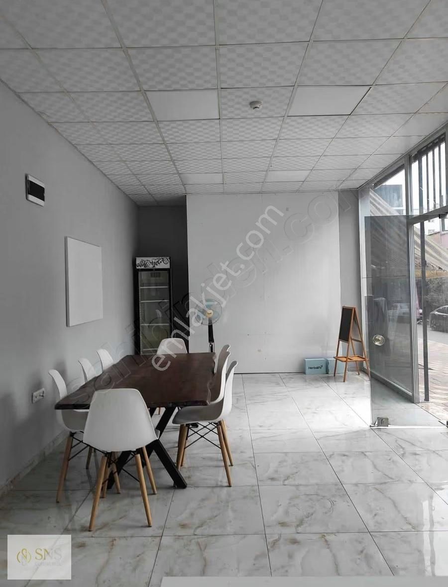 Snş 'den Mezıtlı Merkez Mah 40 M2 Dükkan