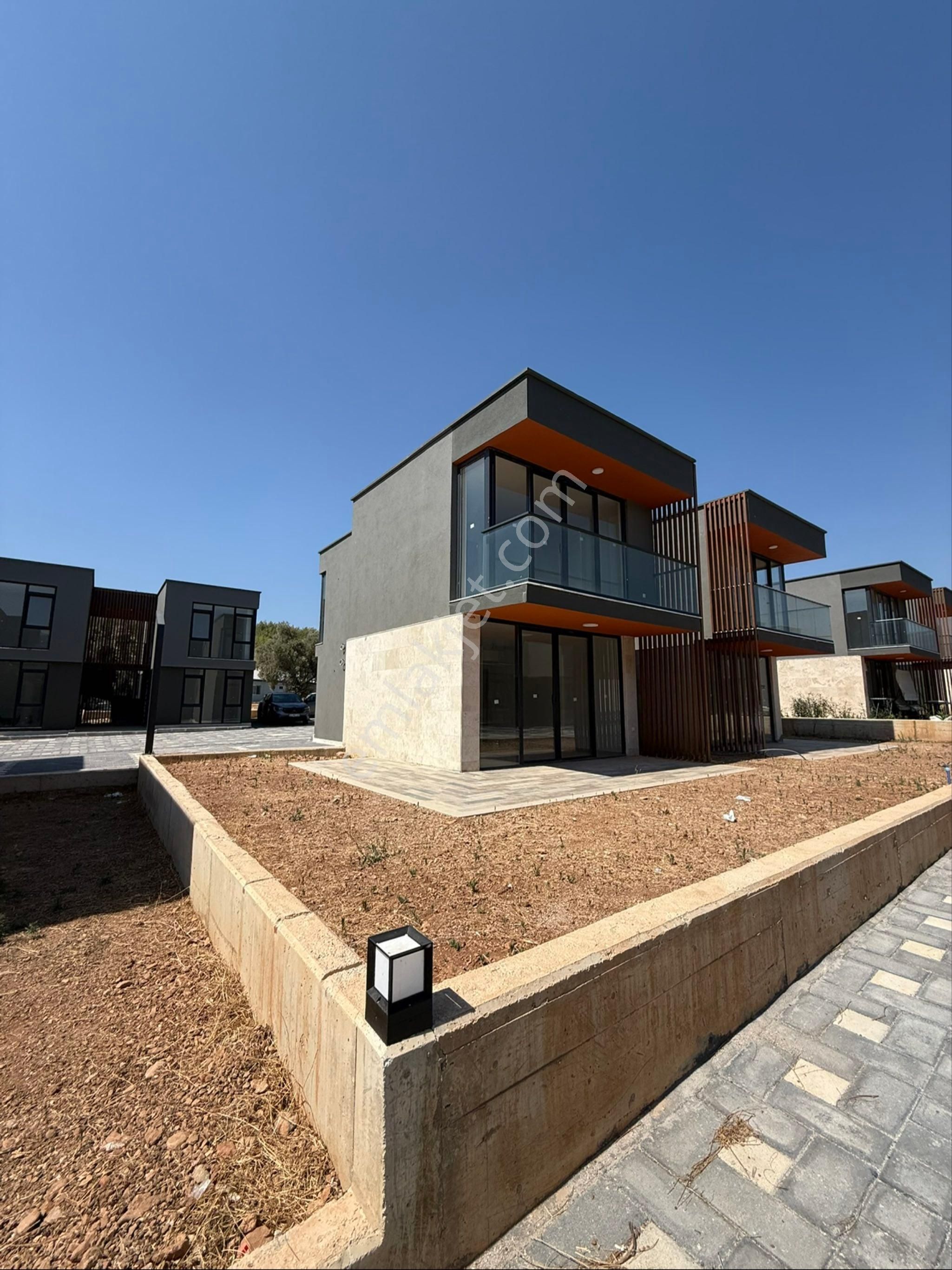 İris Aura Sitesi’nde 1+1 Geniş Bahçeli Daire - Görsel 12