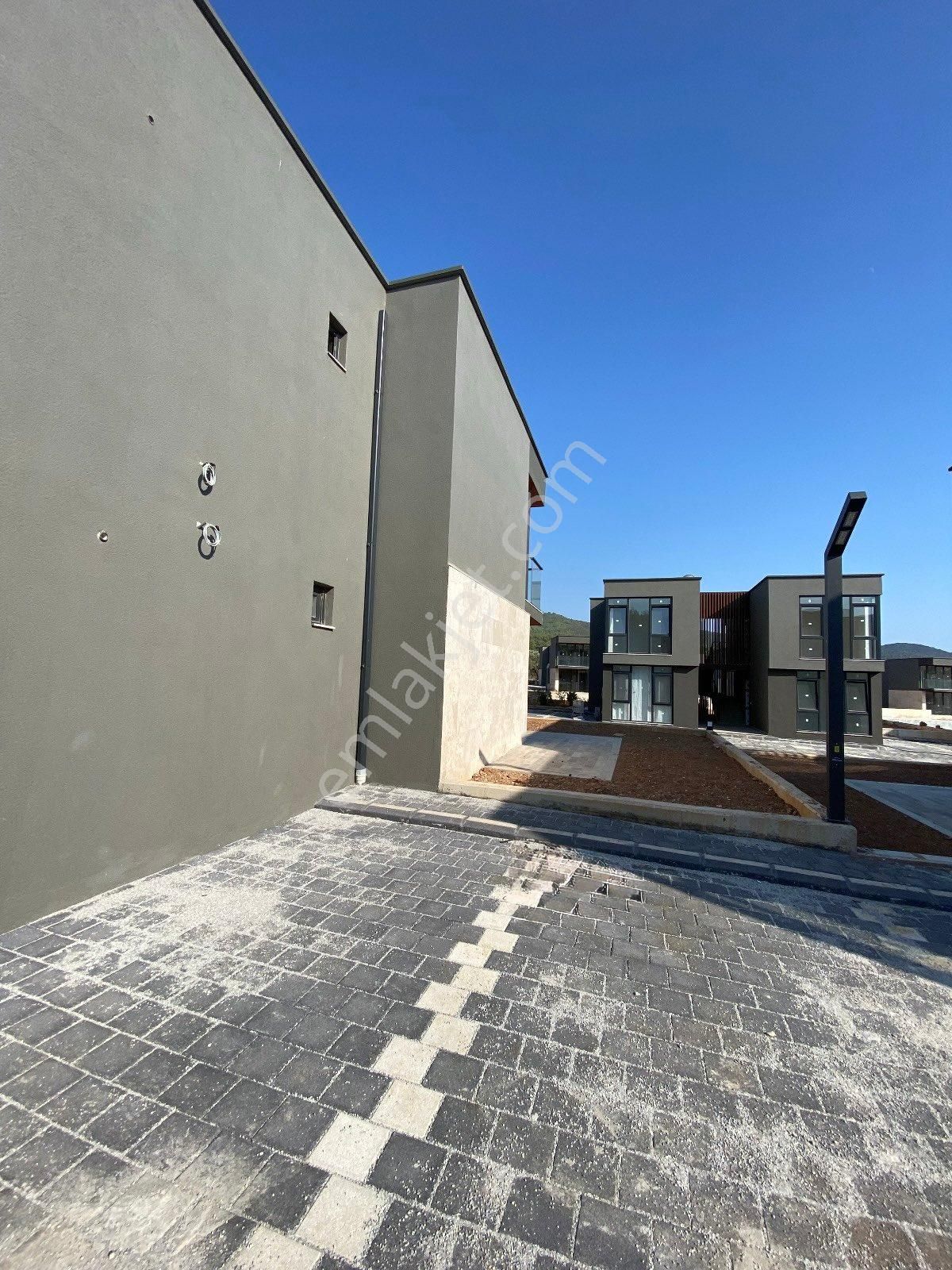 İris Aura Sitesi’nde 1+1 Geniş Bahçeli Daire - Görsel 14