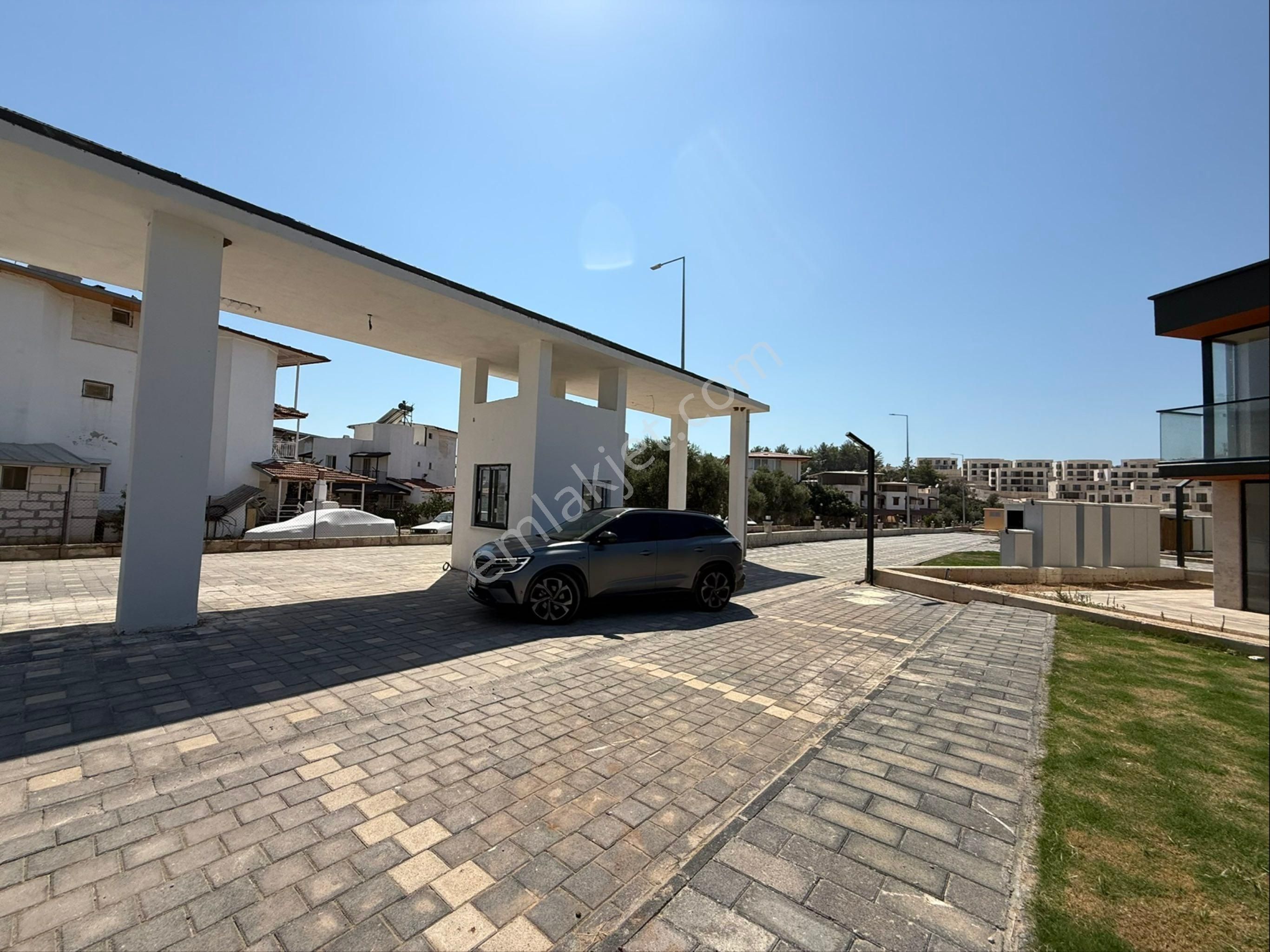 İris Aura Sitesi’nde 1+1 Geniş Bahçeli Daire - Görsel 3