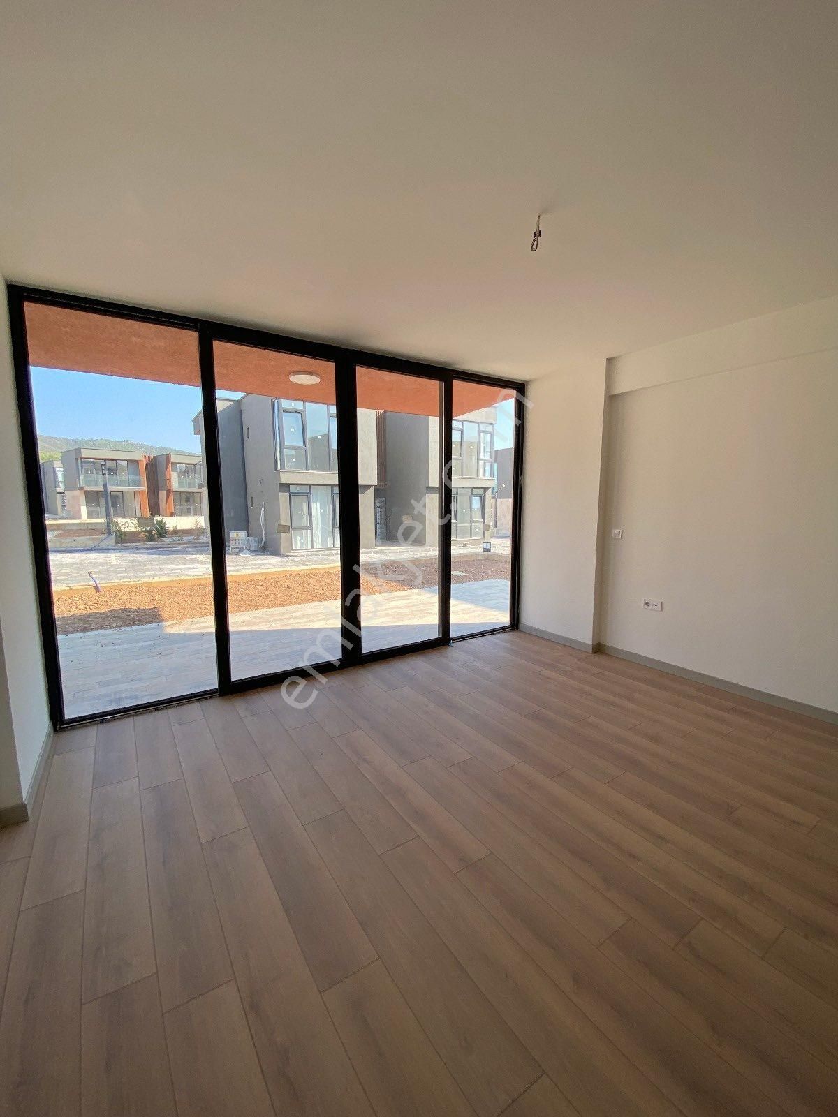 İris Aura Sitesi’nde 1+1 Geniş Bahçeli Daire - Görsel 21