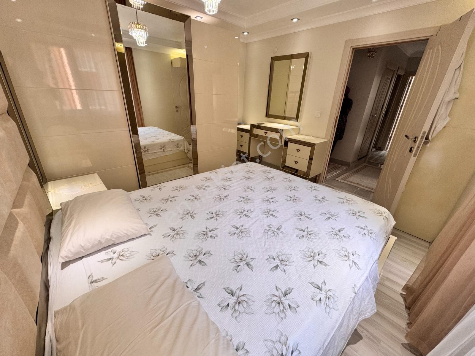 Site İçerinde Satılık Lüxs Daire - Görsel 7