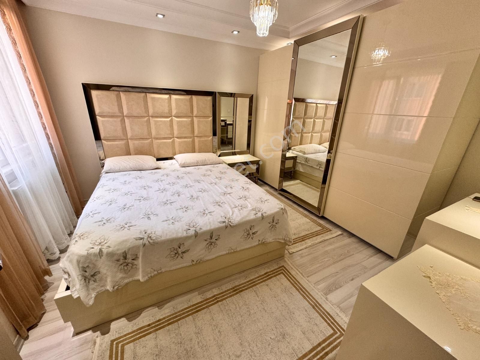 Site İçerinde Satılık Lüxs Daire - Görsel 11