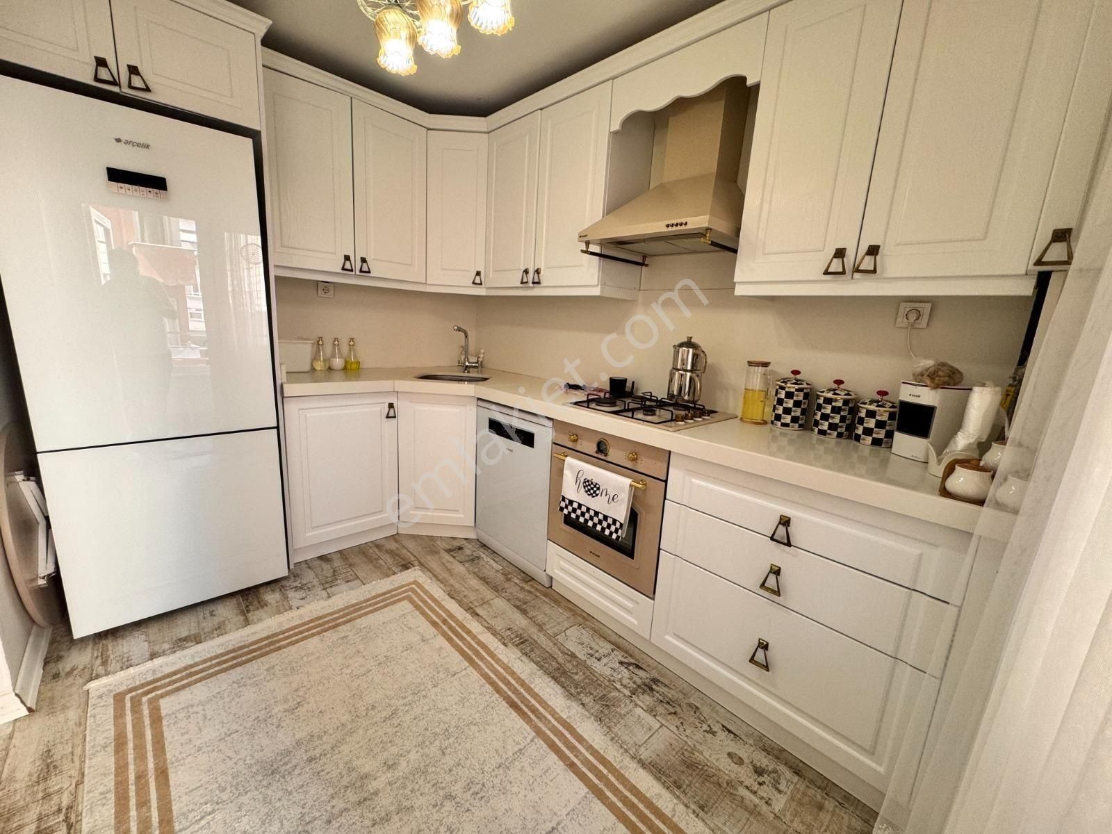 Site İçerinde Satılık Lüxs Daire - Görsel 13