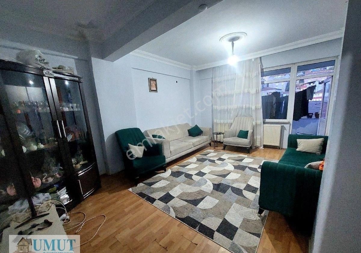 Gaziosmanpaşa Küçükköy Yeni Mah De Acil Satılık Daire Kot. 2. 2+1 100 M2 - Görsel 4