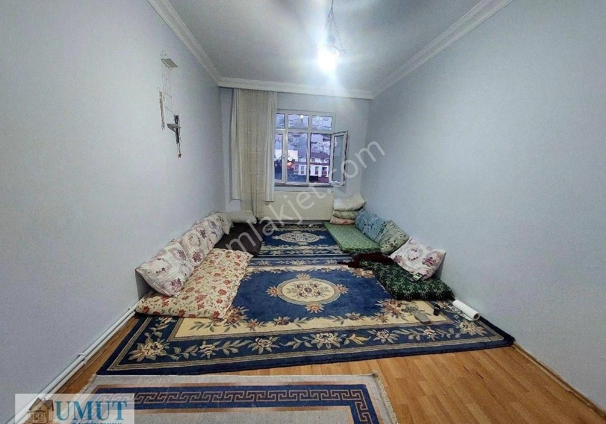 Gaziosmanpaşa Küçükköy Yeni Mah De Acil Satılık Daire Kot. 2. 2+1 100 M2 - Görsel 10