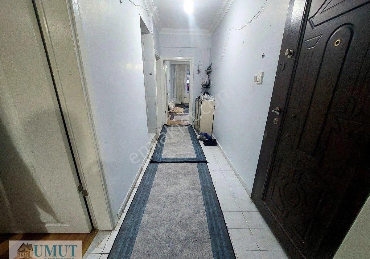 Gaziosmanpaşa Küçükköy Yeni Mah De Acil Satılık Daire Kot. 2. 2+1 100 M2 - Görsel 13