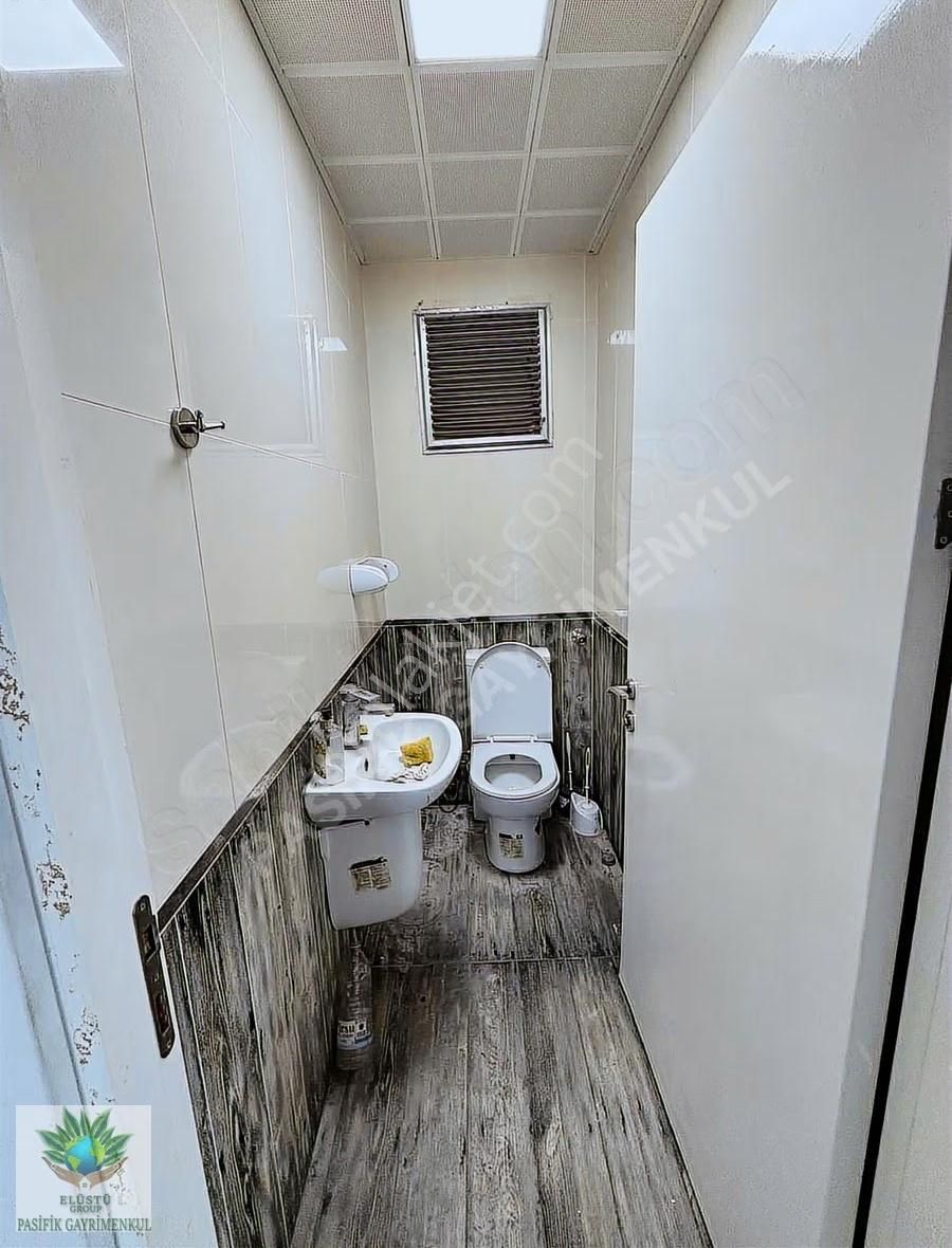 Pasifikten Bayraklı Sakarya Caddesi Üzeri Kiralık 4+1 2 Kat Ofis - Görsel 13