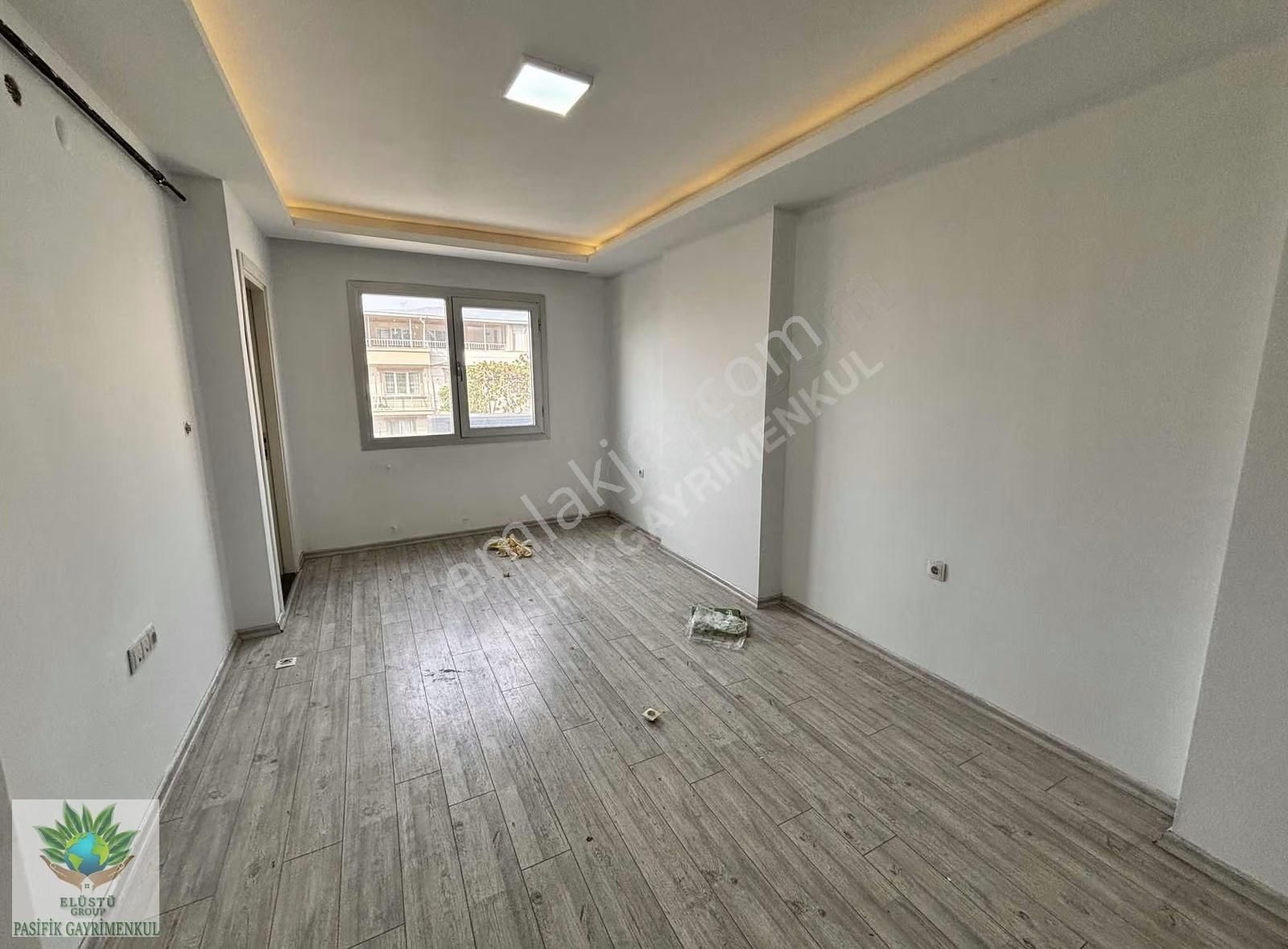 Pasifikten Bayraklı Sakarya Caddesi Üzeri Kiralık 4+1 2 Kat Ofis - Görsel 35