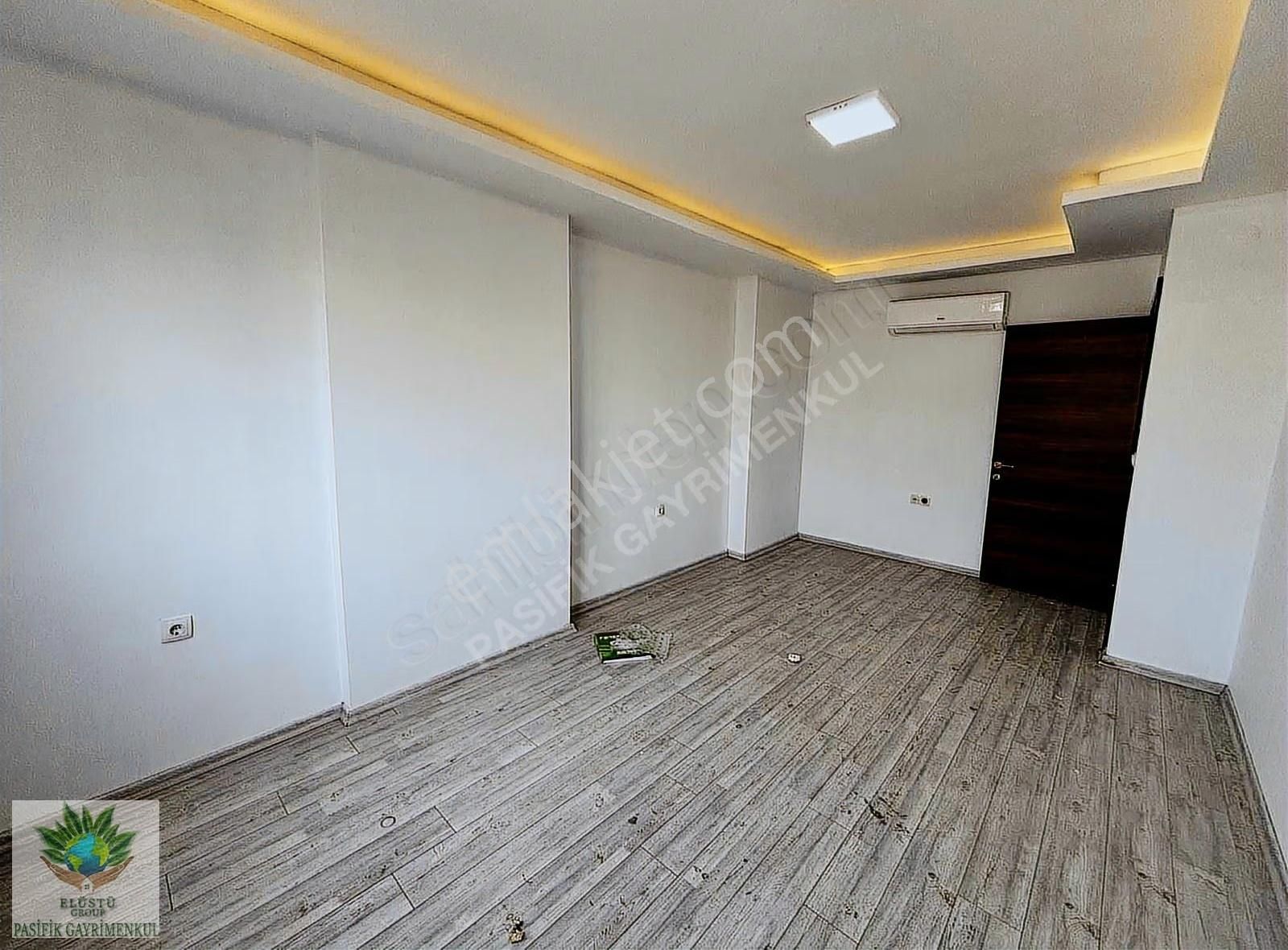 Pasifikten Bayraklı Sakarya Caddesi Üzeri Kiralık 4+1 2 Kat Ofis - Görsel 24