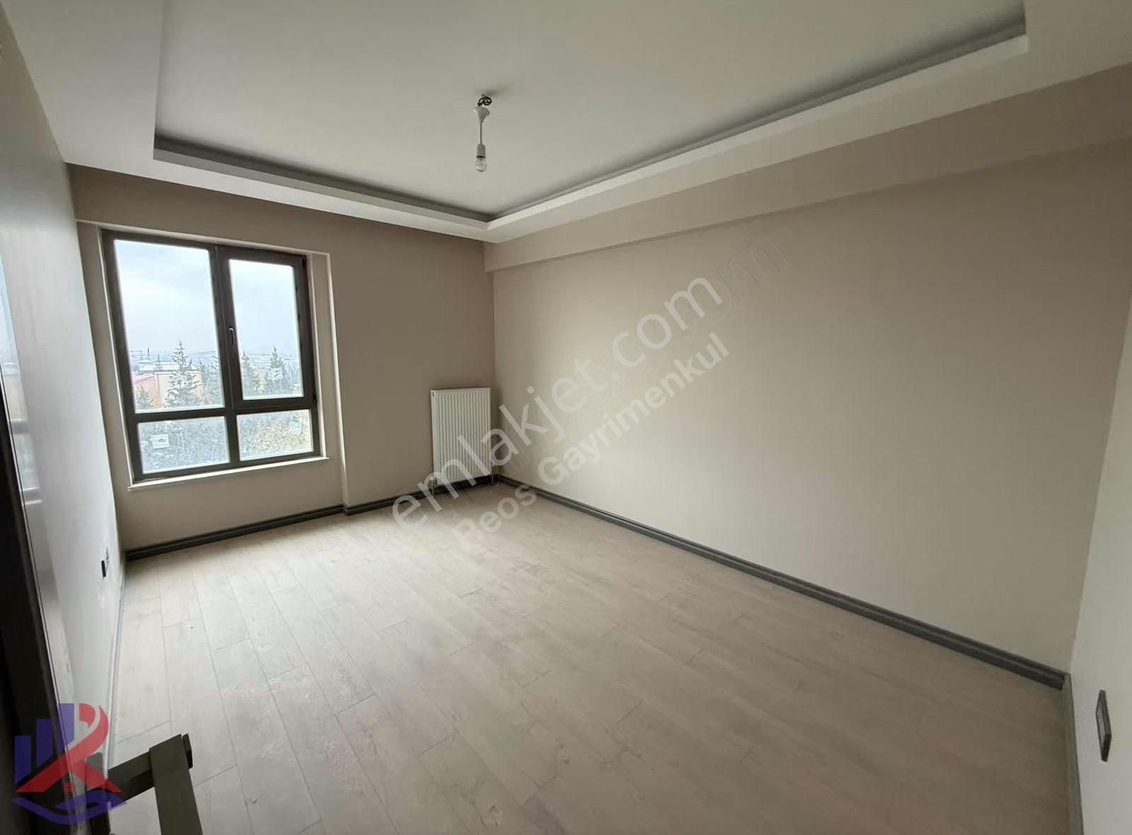 Reos Gayrimenkul'den Çarşı Merkezde Kiralık 4+0 Ofis - Görsel 10