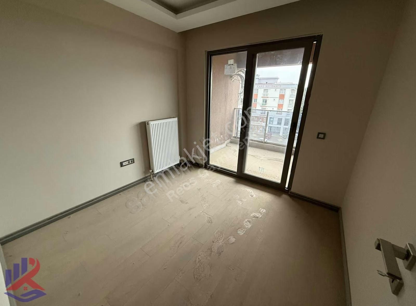 Reos Gayrimenkul'den Çarşı Merkezde Kiralık 4+0 Ofis - Görsel 4