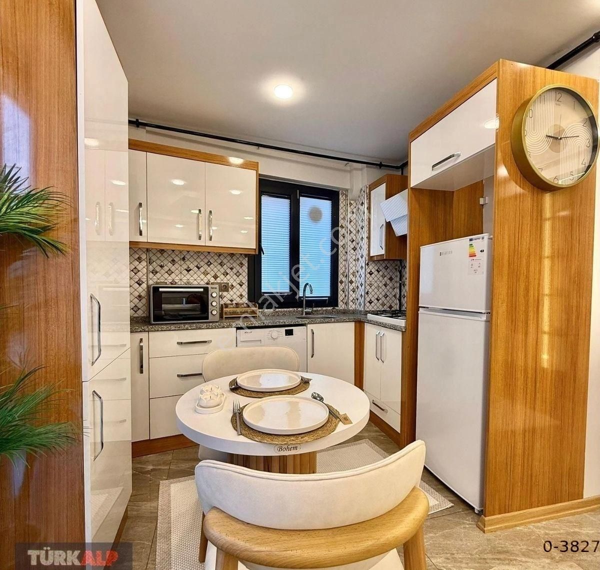 Zeytinköyde 1+1 Apart - Görsel 9