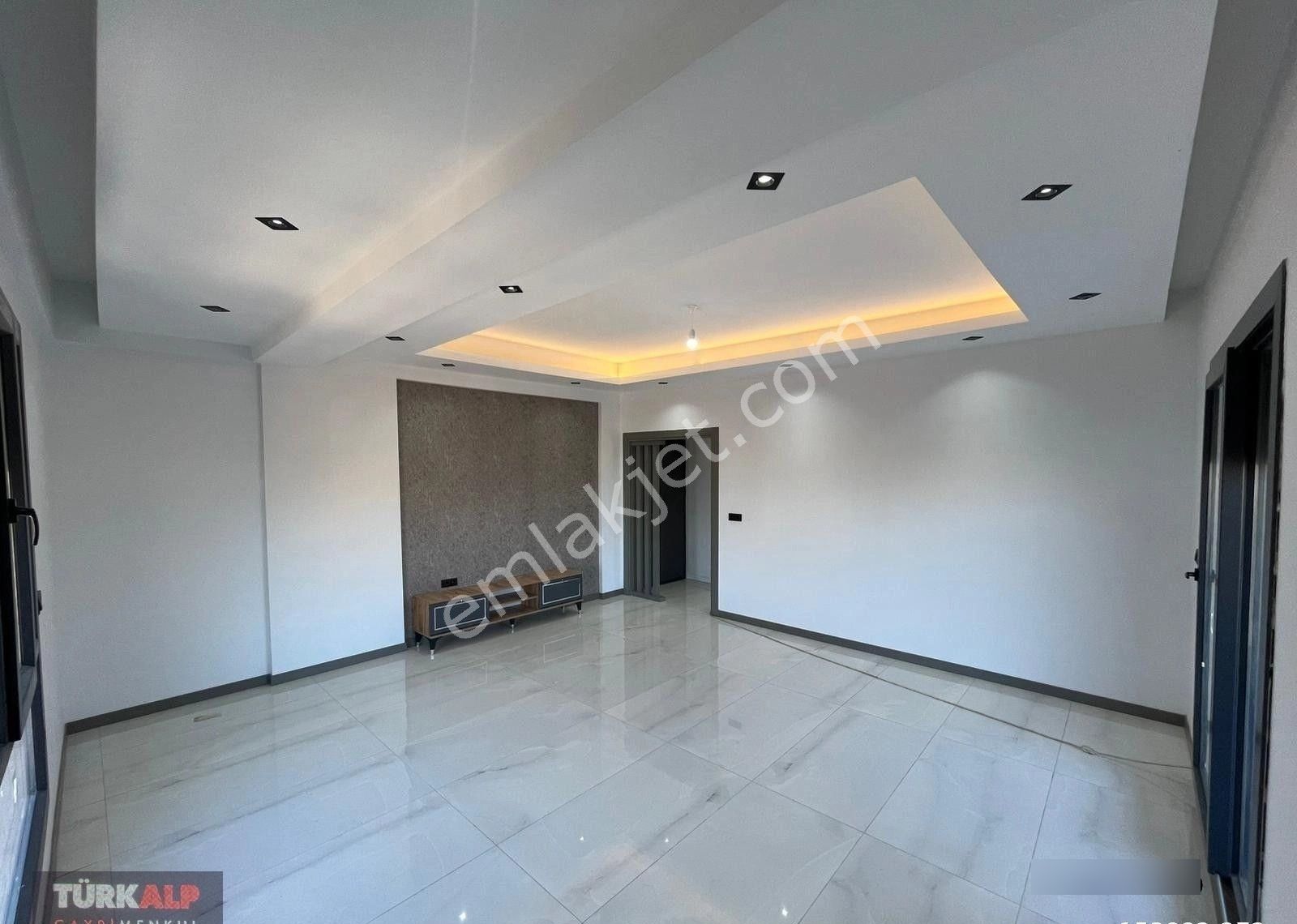 1200 Evlerde Lüks Tasarım 3+1 Daire - Görsel 26