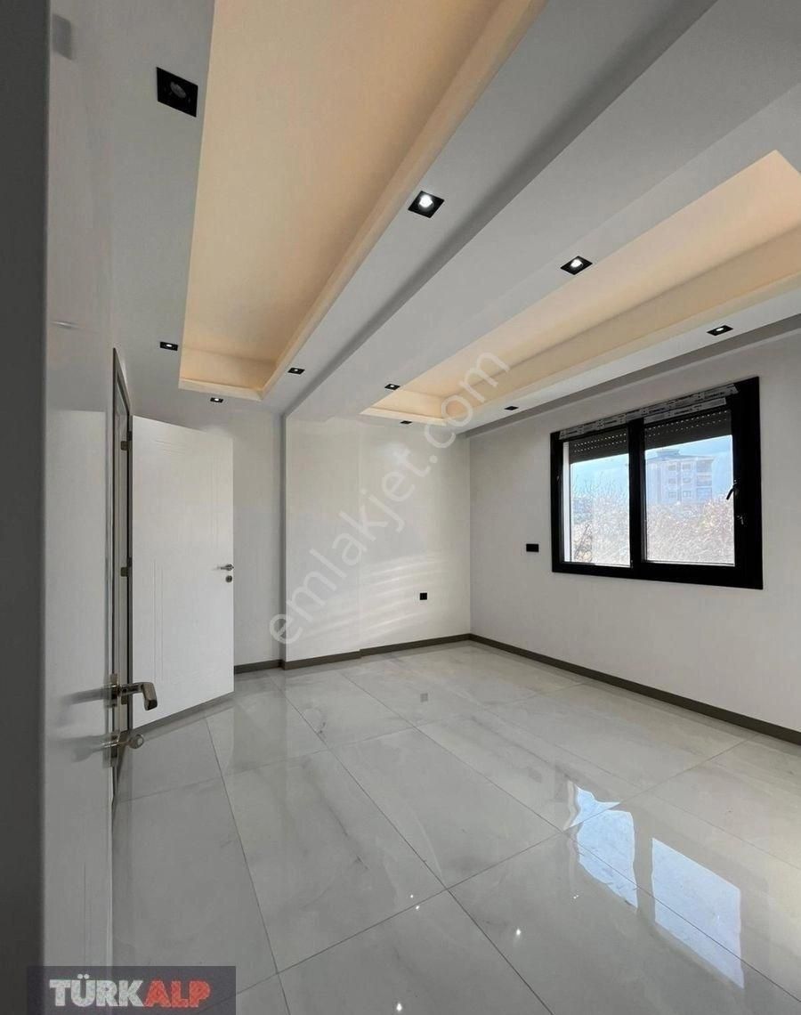 1200 Evlerde Lüks Tasarım 3+1 Daire - Görsel 3