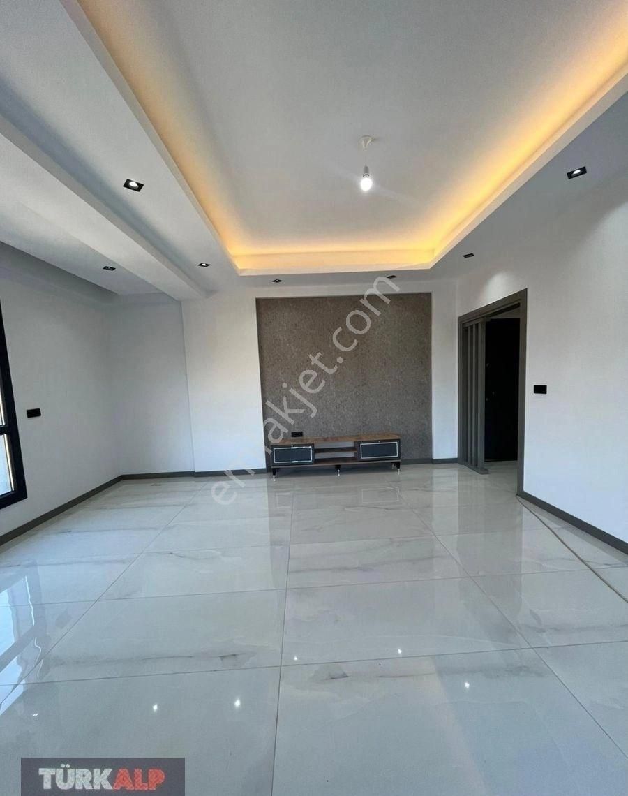 1200 Evlerde Lüks Tasarım 3+1 Daire - Görsel 32