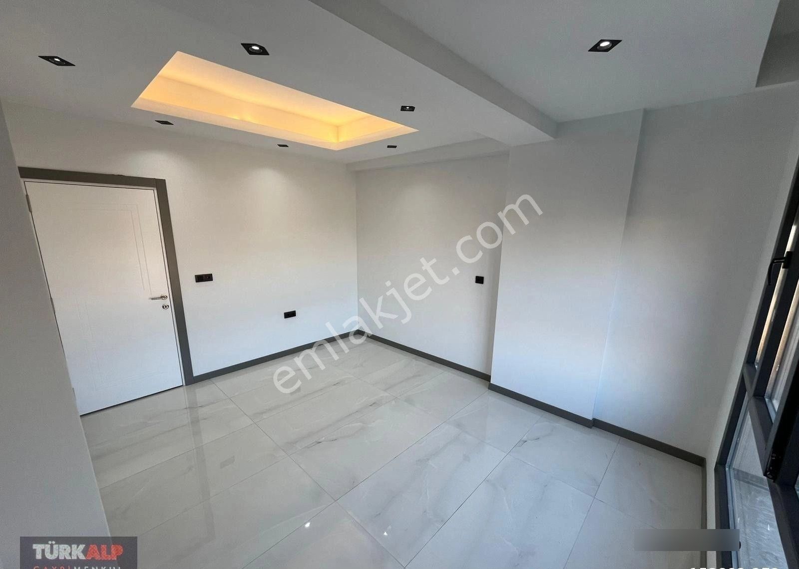 1200 Evlerde Lüks Tasarım 3+1 Daire - Görsel 8