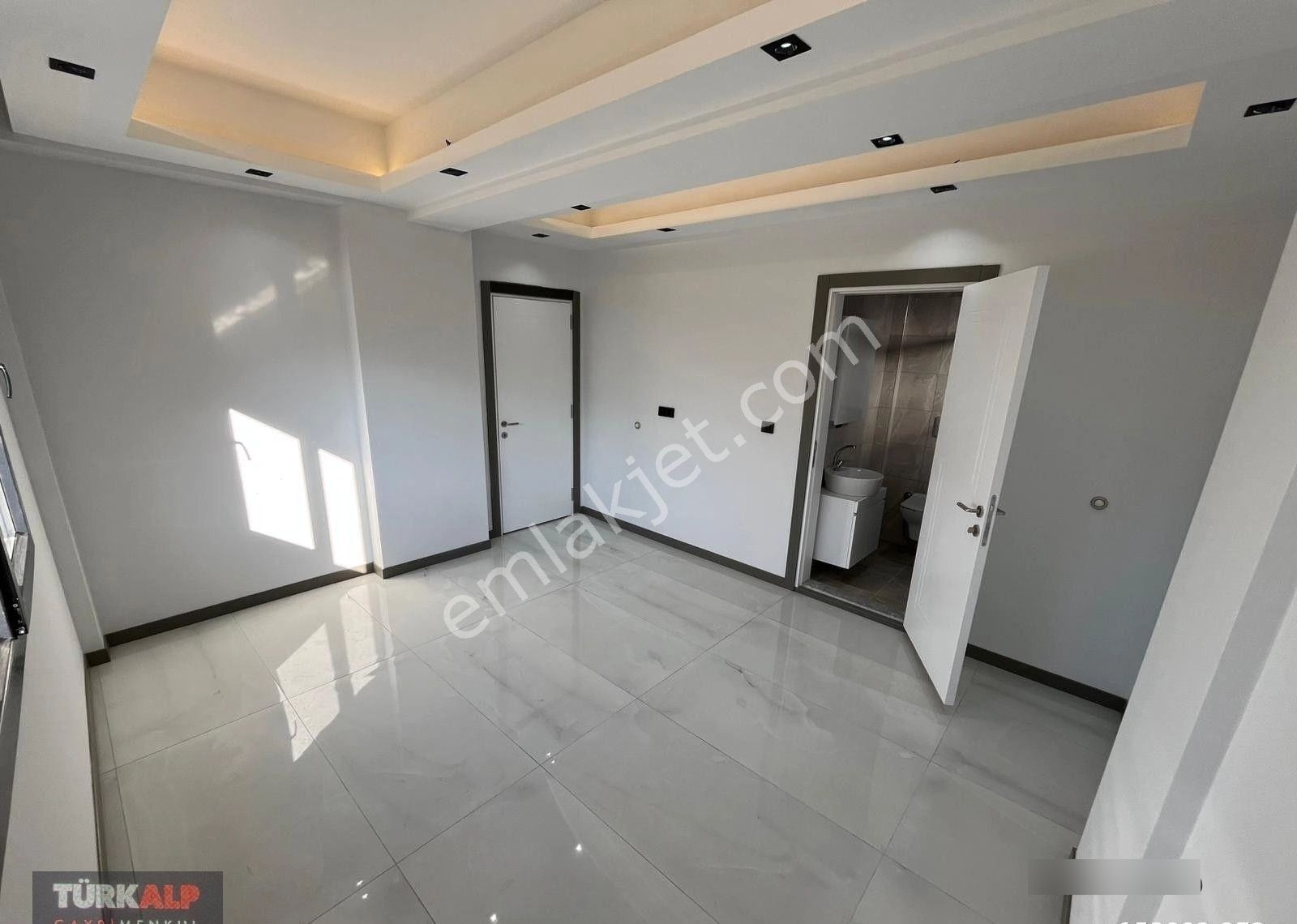 1200 Evlerde Lüks Tasarım 3+1 Daire - Görsel 14