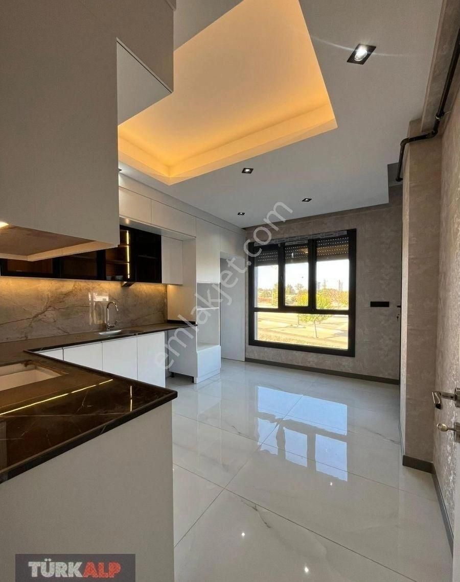 1200 Evlerde Lüks Tasarım 3+1 Daire - Görsel 6