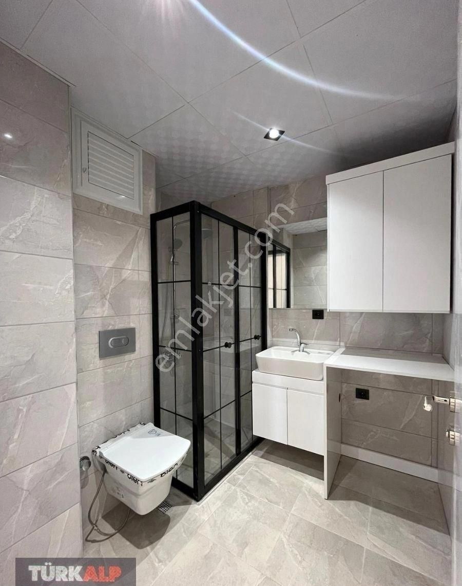 1200 Evlerde Lüks Tasarım 3+1 Daire - Görsel 16