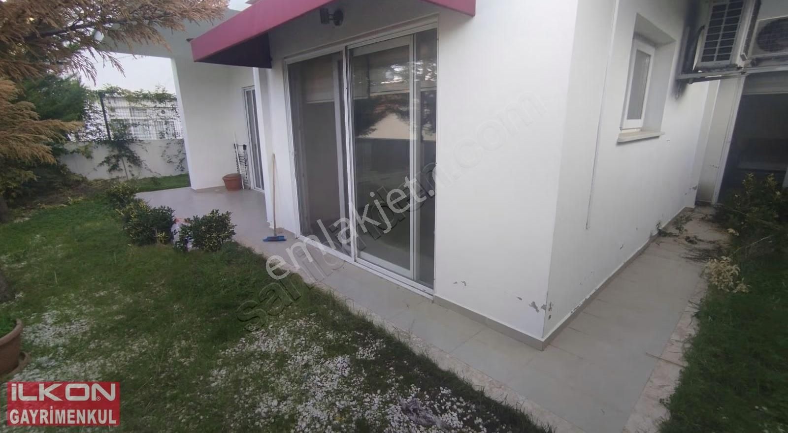 İlkon'dan Cumhuriyet Mah'de Kiralık Deniz Manzaralı Eşyalı 2+1 - Görsel 17