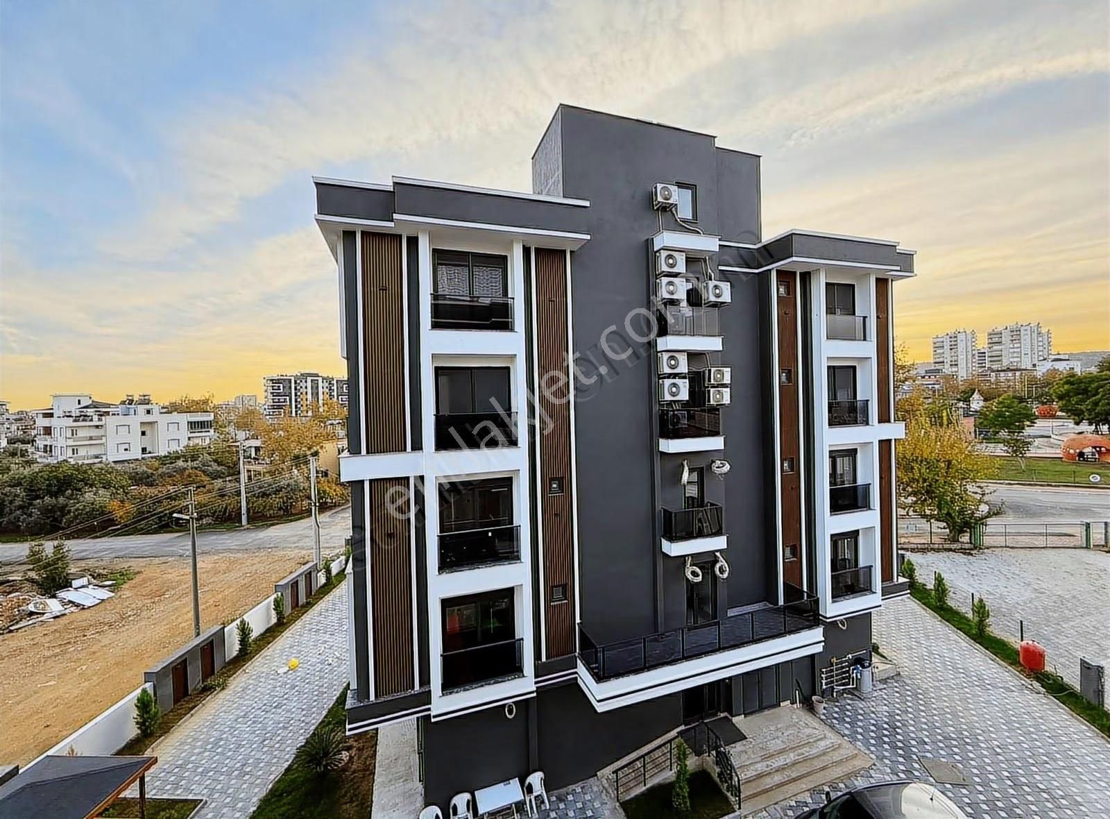 Tramvay Masal Parkın Arkası Sıfır Ara Katta 1+1 Satılık Daire - Görsel 5