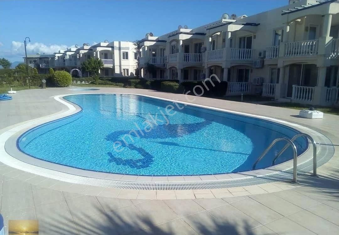 İngilizden Denize Yakın Ev Plajlı Sitede Ön Blokta Satılık Acil Daire Yatırım Fırsatı Bulunmaz Konum - Görsel 17