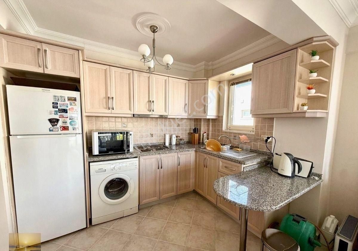 İngilizden Denize Yakın Ev Plajlı Sitede Ön Blokta Satılık Acil Daire Yatırım Fırsatı Bulunmaz Konum - Görsel 2