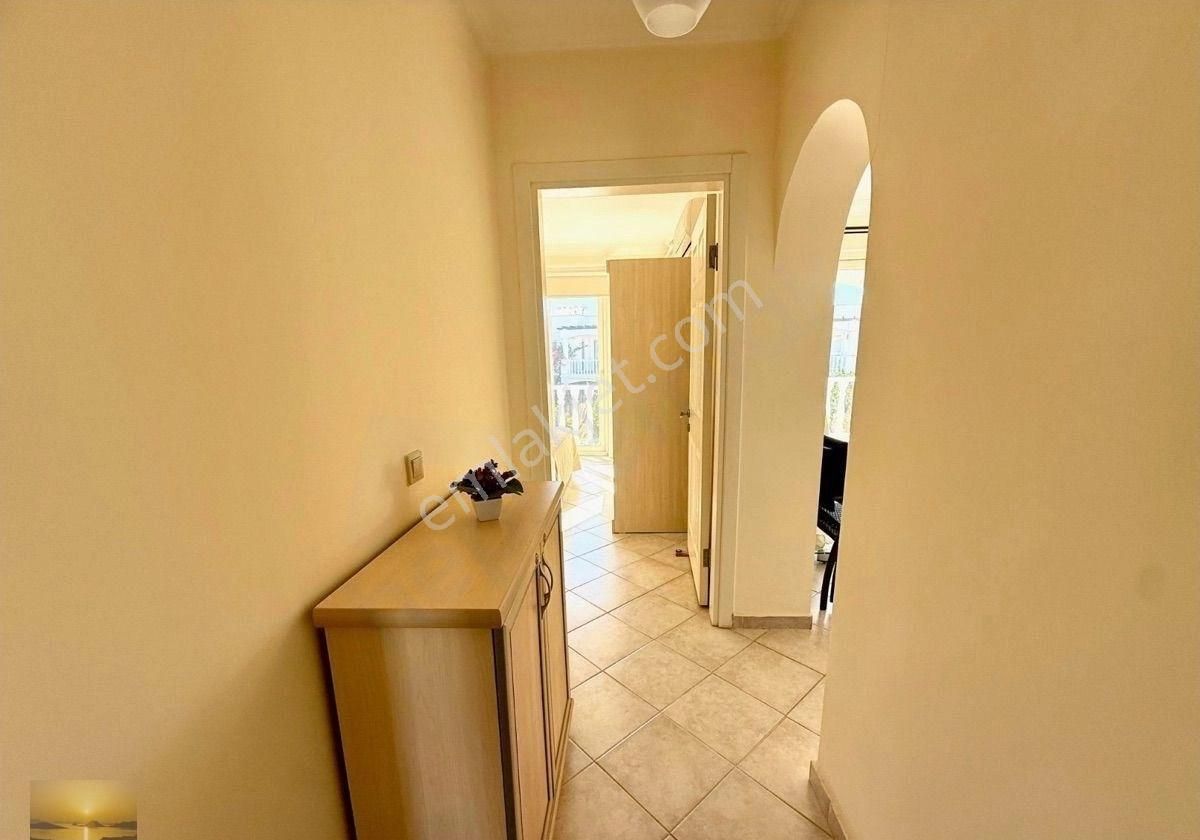 İngilizden Denize Yakın Ev Plajlı Sitede Ön Blokta Satılık Acil Daire Yatırım Fırsatı Bulunmaz Konum - Görsel 18