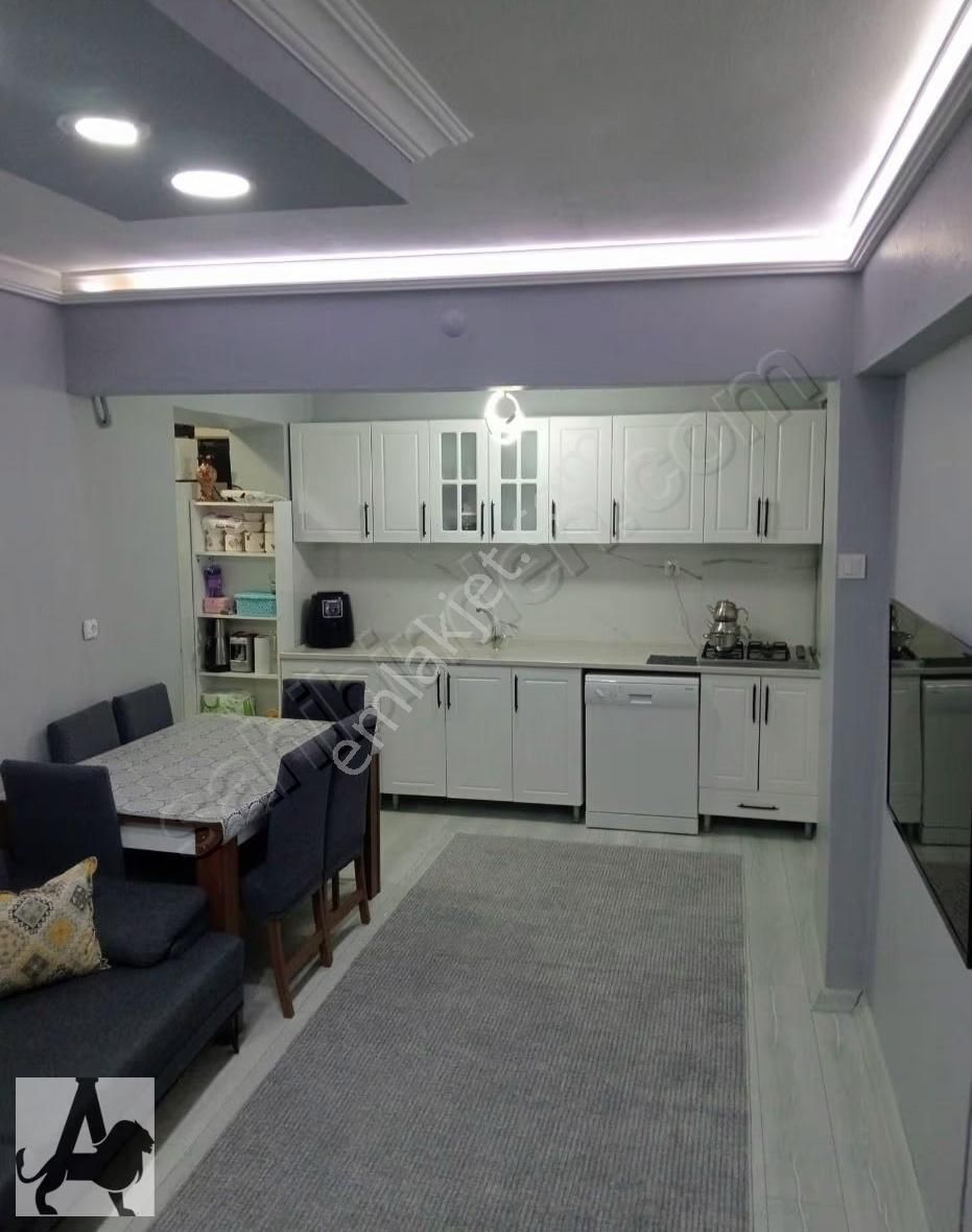 Amerikan Mutfak Bağımsız Salon Ara Kat Lüks Yapılı Satılık Daire