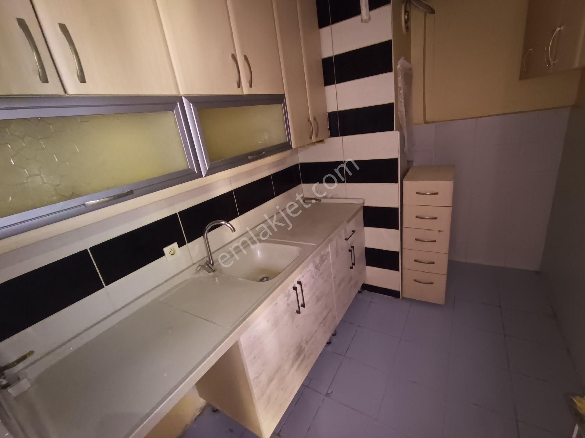 Ali Bey'den Karşıyakada ,2+1, Masrafsız