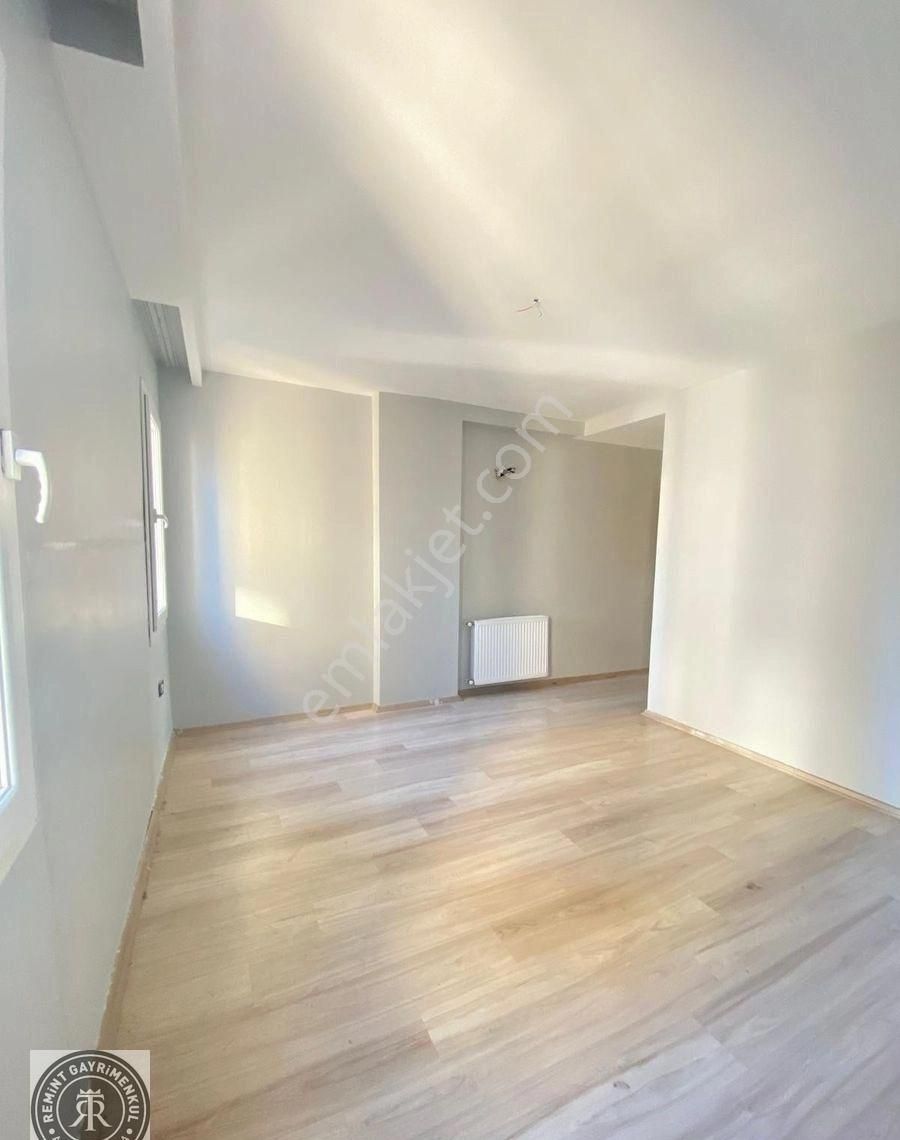 Mavi Blv Da 3+1+g Odalı K.mutfak 5 Yaşında Yeşilyurt Mahallesi Cazipppppp Daire - Görsel 4