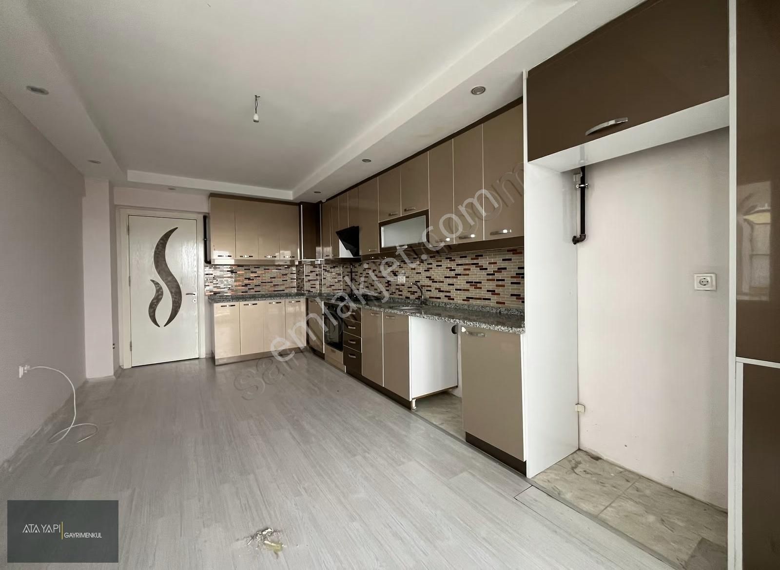 Ata Yapı'dan Çakmak'ta 140m² 2+1 Ara Kat Kiralık Daire - Görsel 17