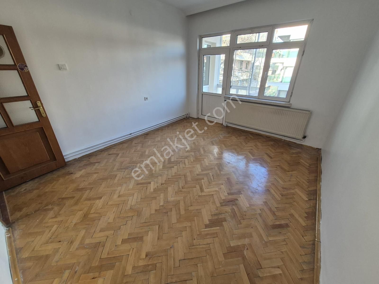 Arel'den Yücetepe İlk Sk.'ta 2.kat Bakımlı Montalamalı Öncph.3+1 - Görsel 3