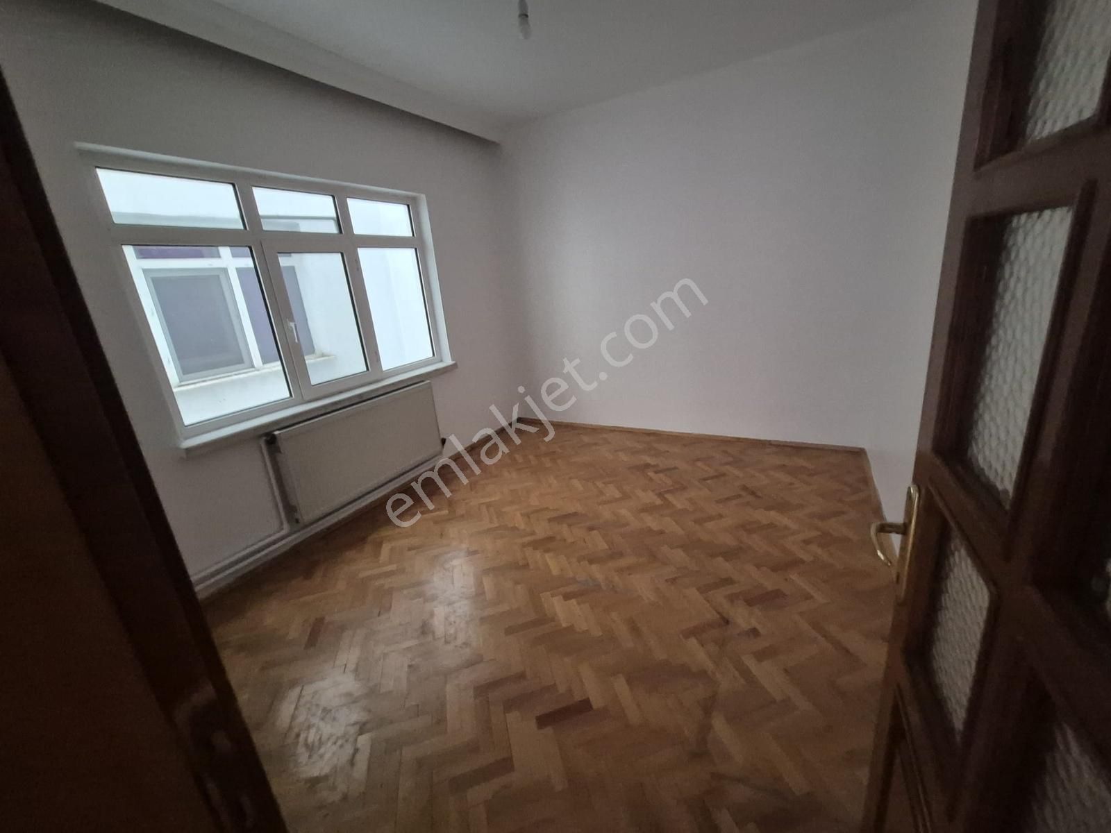 Arel'den Yücetepe İlk Sk.'ta 2.kat Bakımlı Montalamalı Öncph.3+1 - Görsel 14