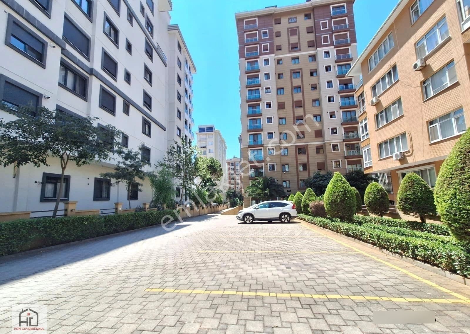 Han Emlak'tan Caddeye Yakın 1+1 Amerikan Mutfaklı Lüks Fırsat!