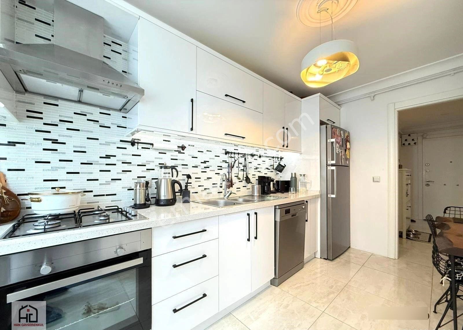 Suadiye'de 3+1 Balkonlu,kapalı Otoparklı Kelepir - Görsel 10