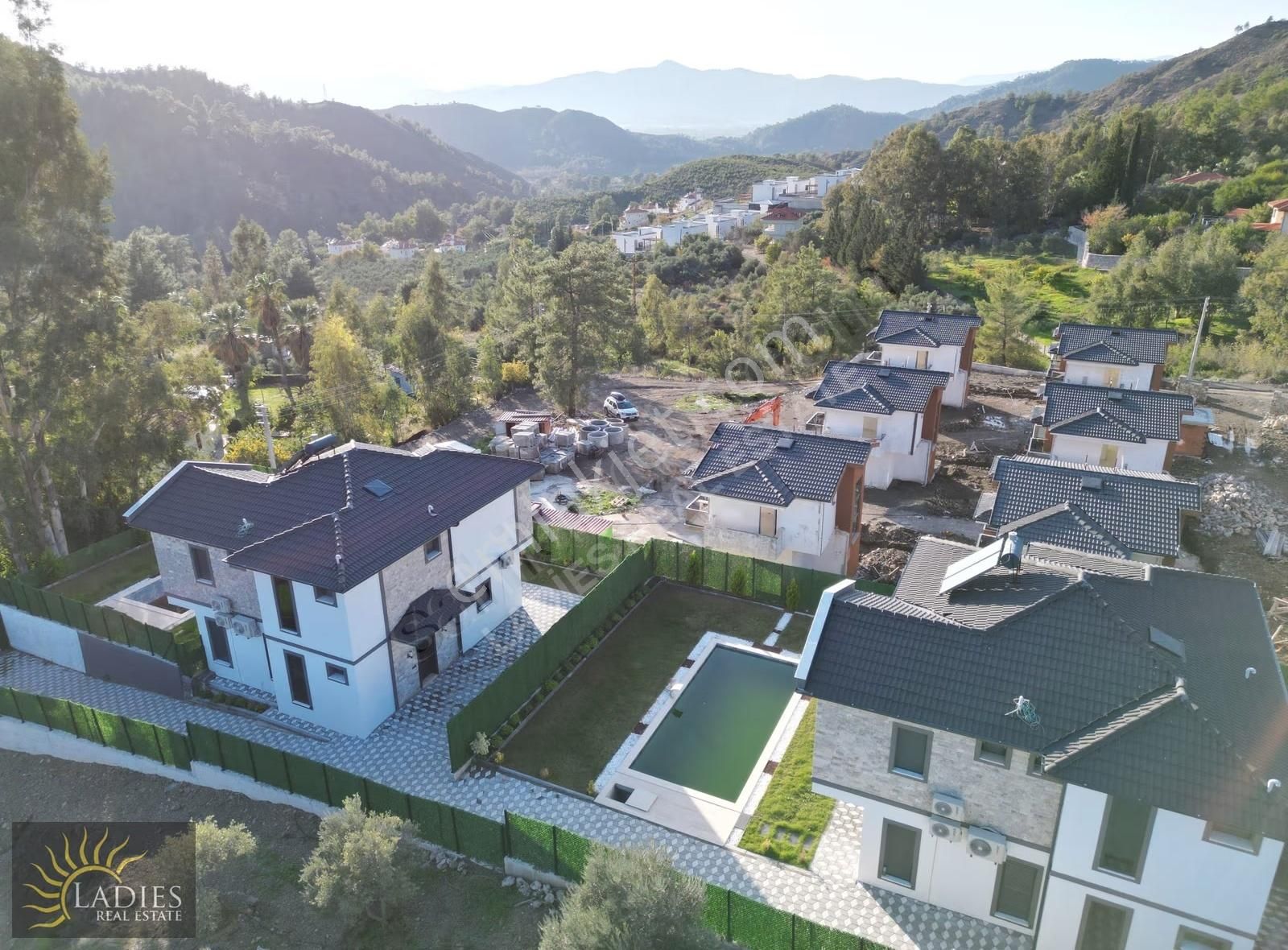 Ladies Emlak'tan Akkaya'da Satılık Havuzlu Villa - Görsel 7